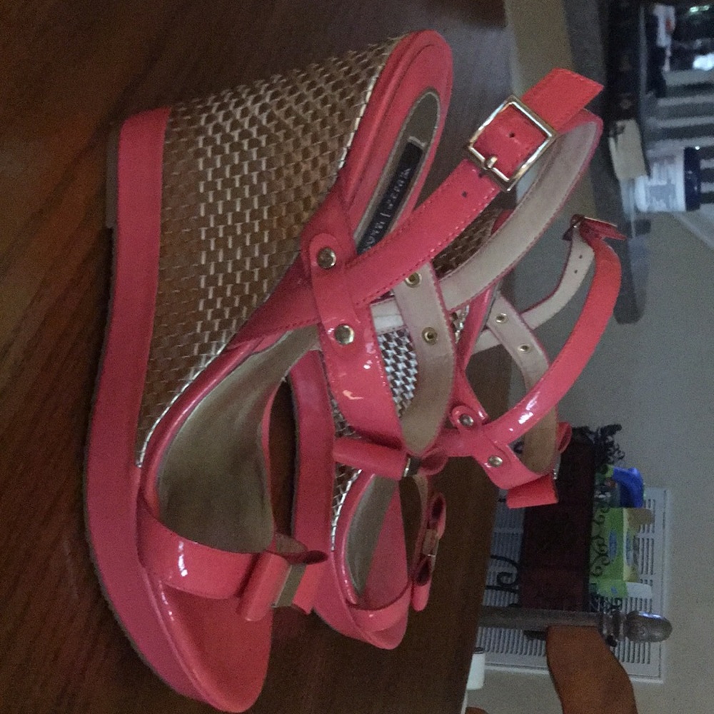 WHBM coral and gold wedge sandal.